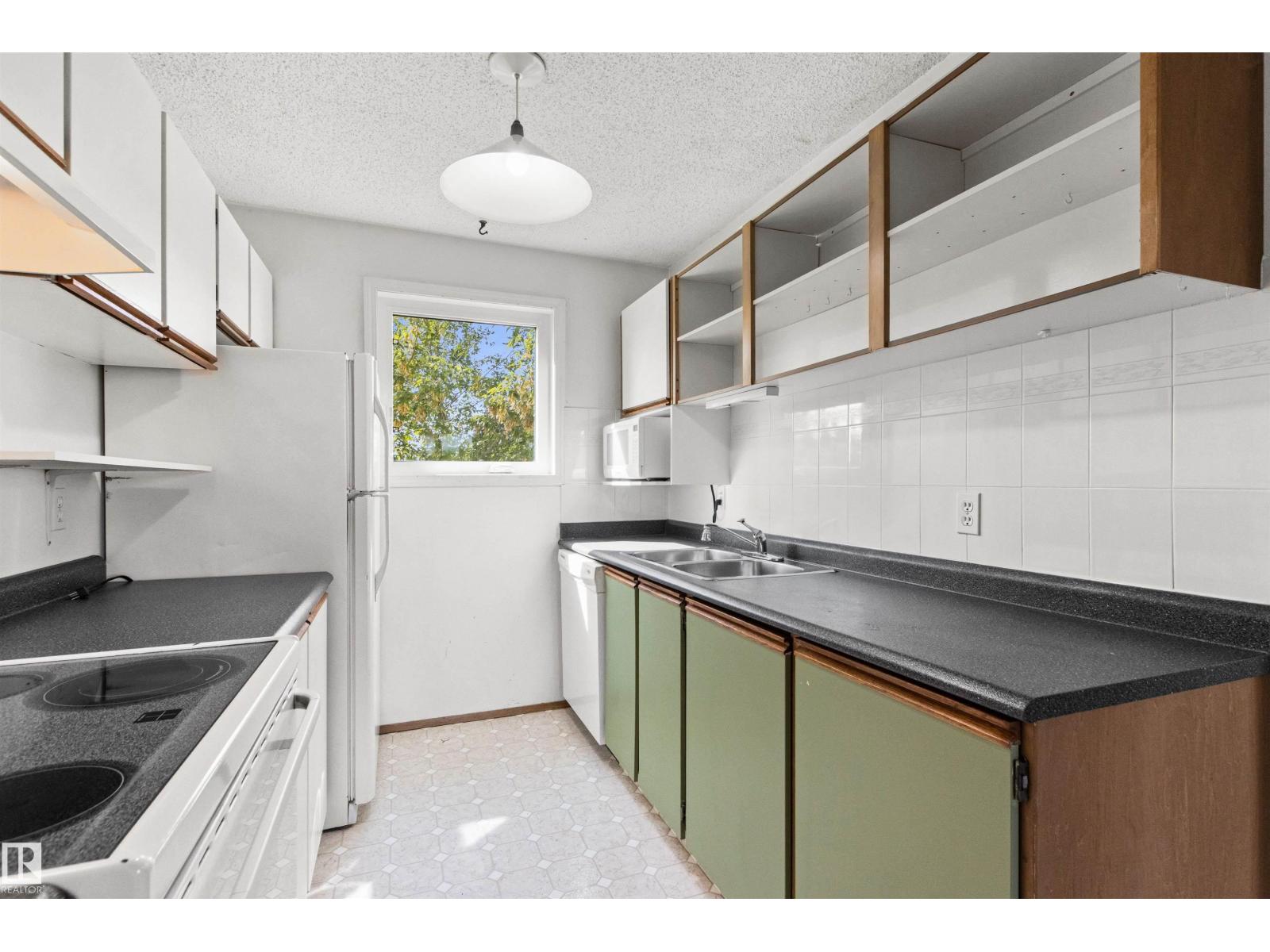 #301 9505 77 Av NW, Edmonton, Alberta  T6C 0M3 - Photo 11 - E4507574