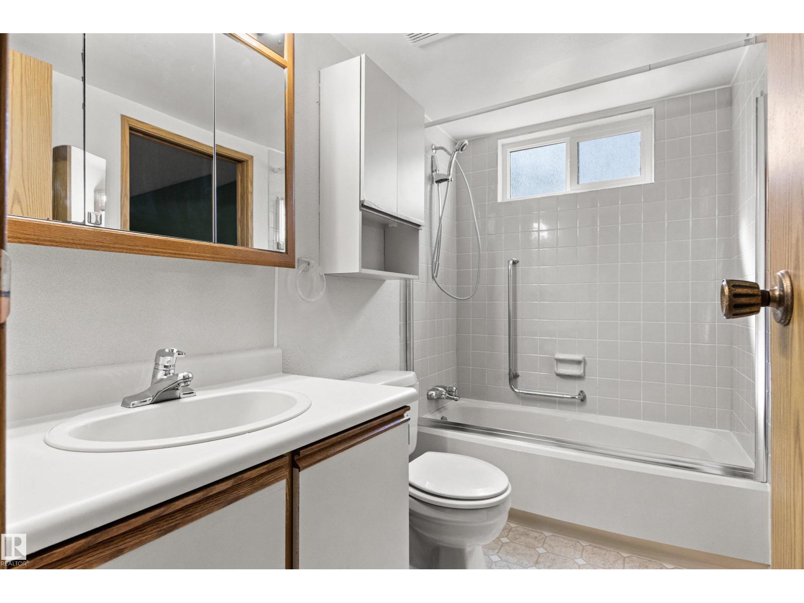 #301 9505 77 Av NW, Edmonton, Alberta  T6C 0M3 - Photo 25 - E4507574