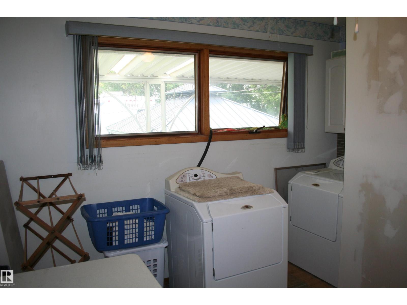 5219 52 Ave, Viking, Alberta  T0B 4N0 - Photo 21 - E4507575