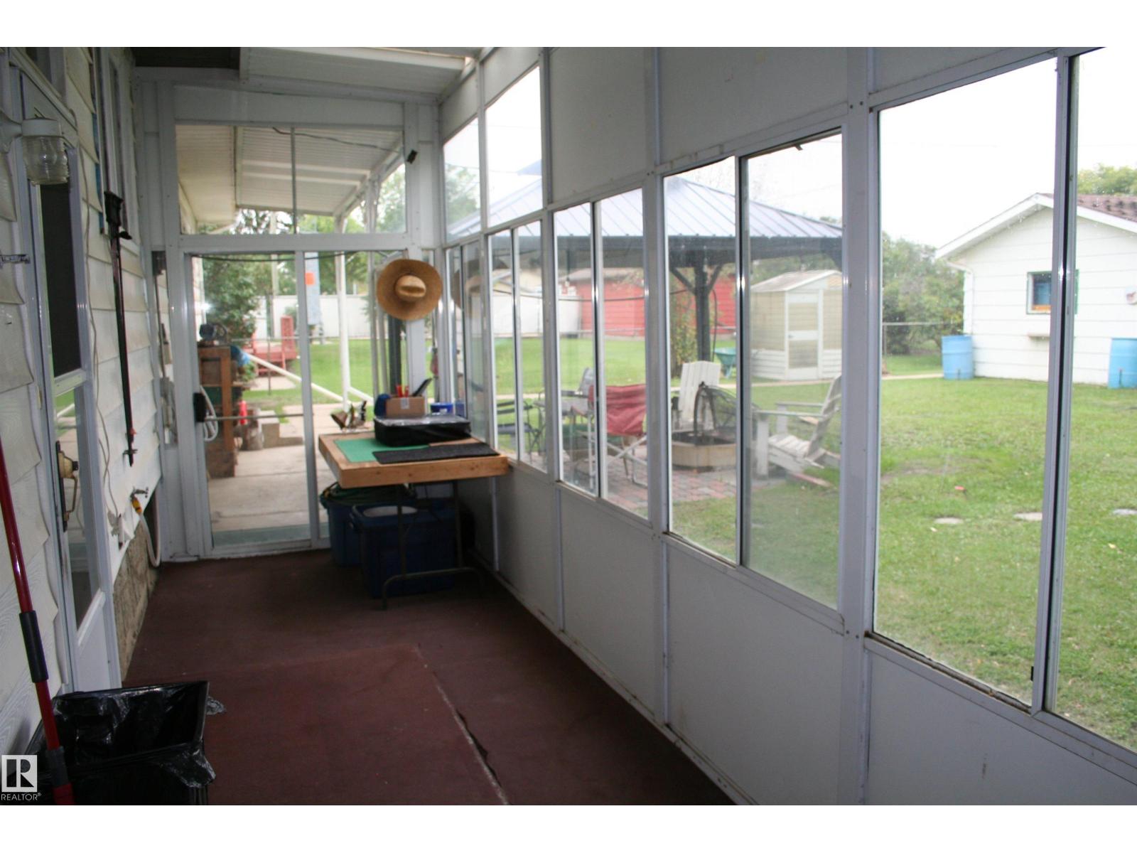 5219 52 Ave, Viking, Alberta  T0B 4N0 - Photo 39 - E4507575