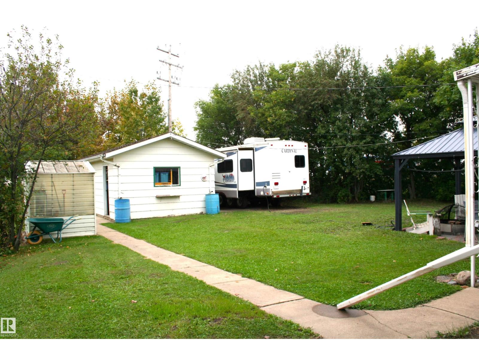 5219 52 Ave, Viking, Alberta  T0B 4N0 - Photo 40 - E4507575