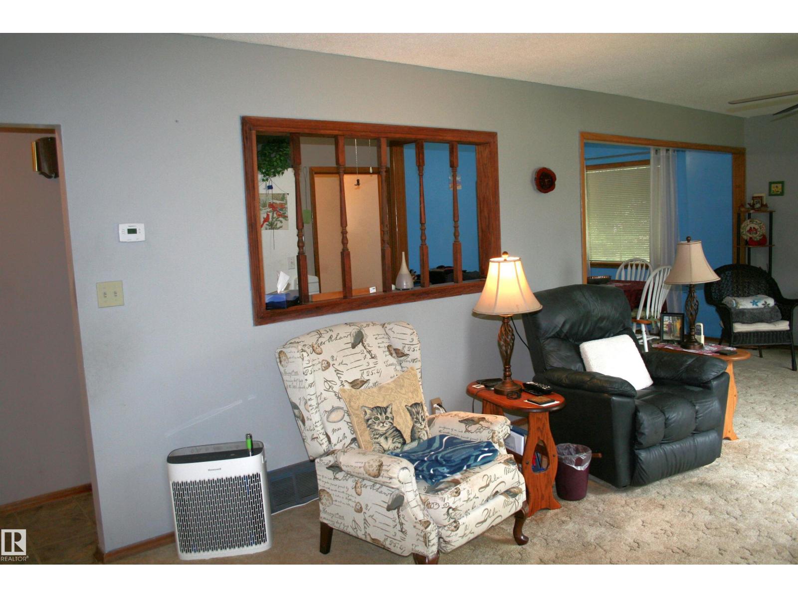 5219 52 Ave, Viking, Alberta  T0B 4N0 - Photo 6 - E4507575