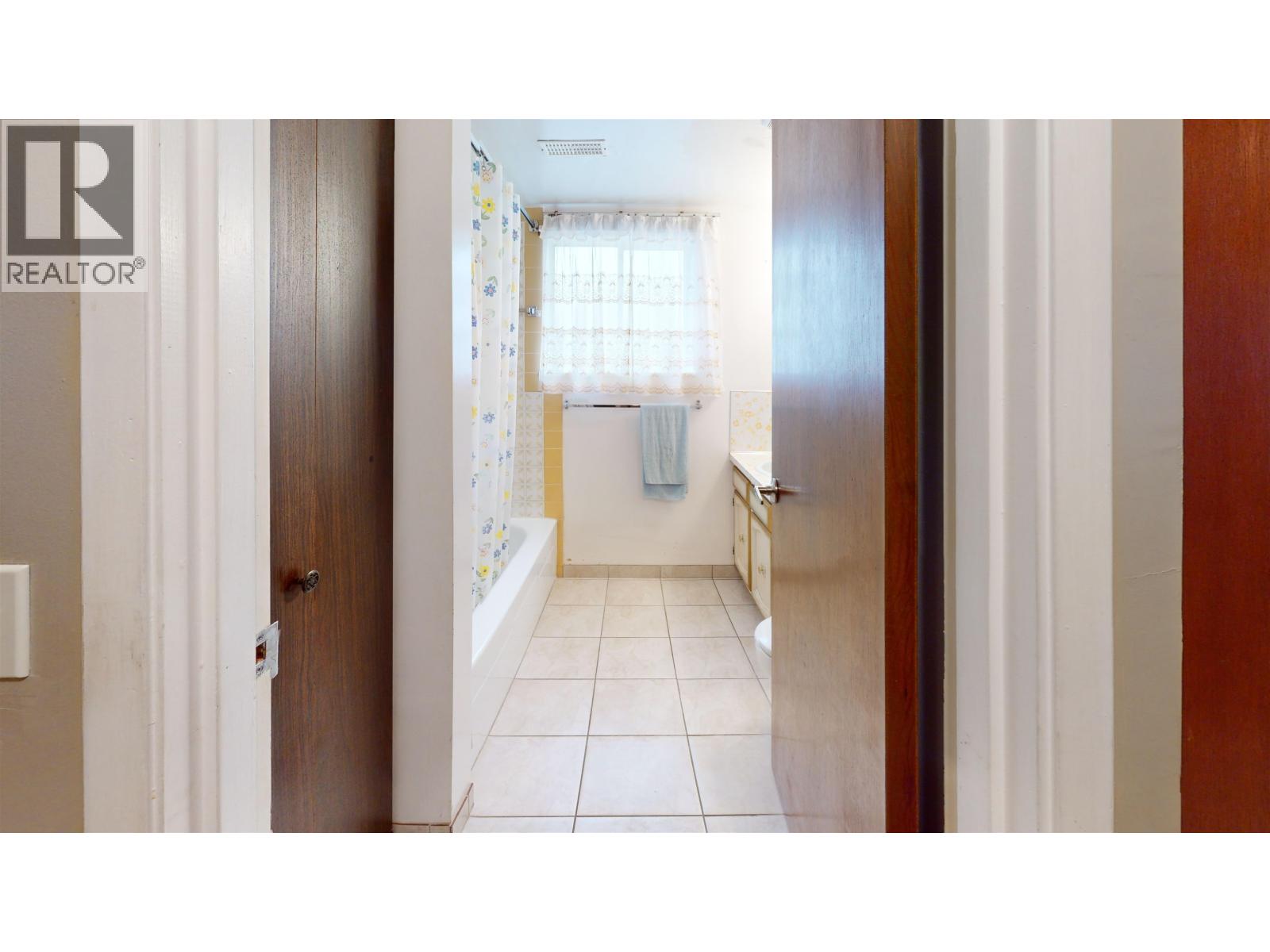 2540 E 25th Avenue, Vancouver, British Columbia  V5R 1H3 - Photo 8 - R3162532