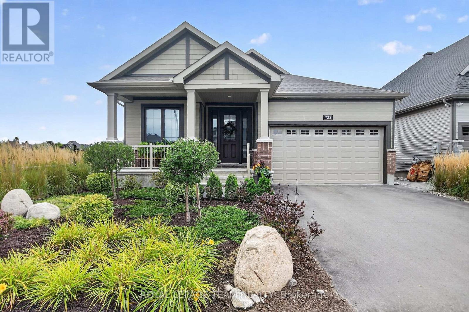 725 COAST CIRCLE, Ottawa, Ontario