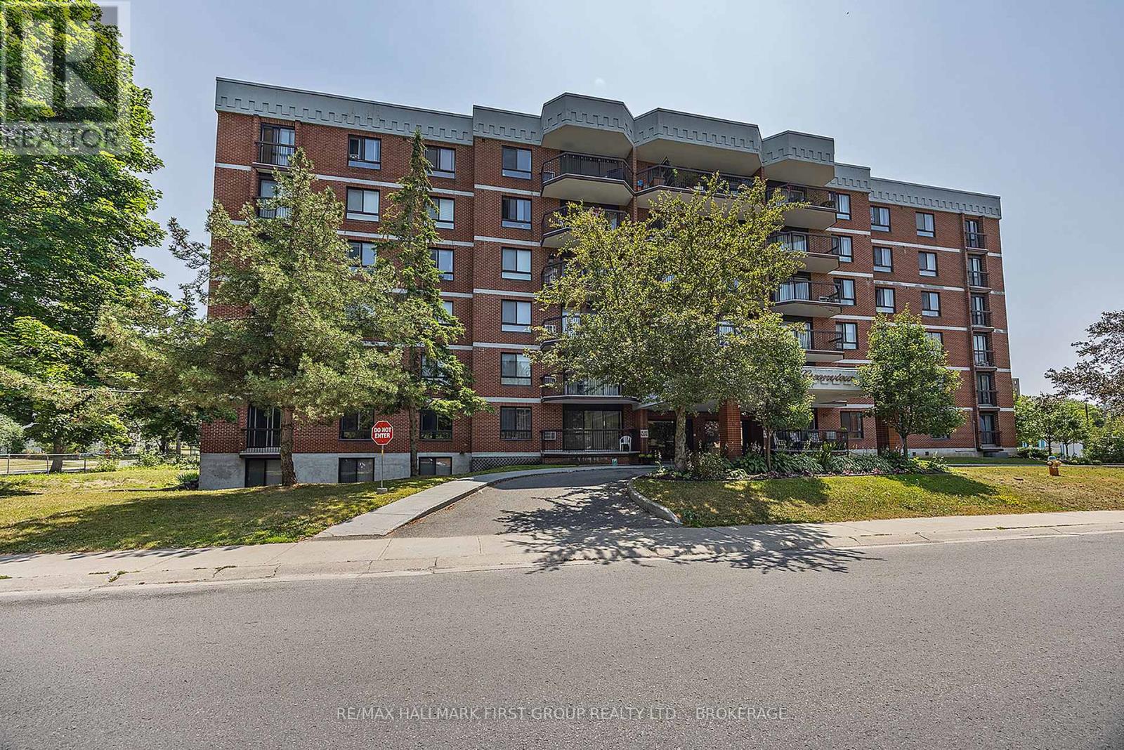 204 - 14 GREENVIEW DRIVE, Kingston, Ontario