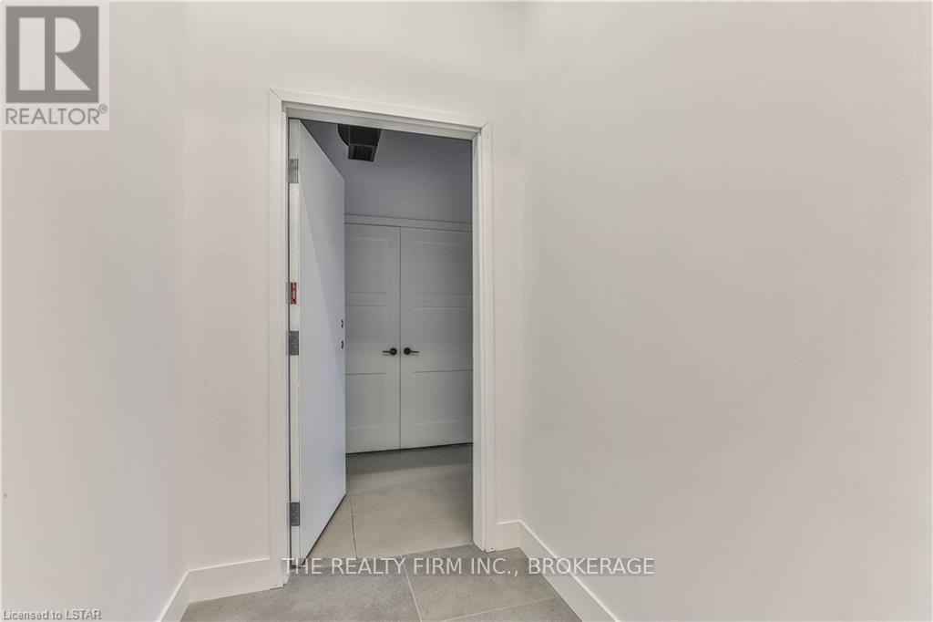1712 Hyde Park Road, London North, Ontario  N6H 5L7 - Photo 35 - X13757058
