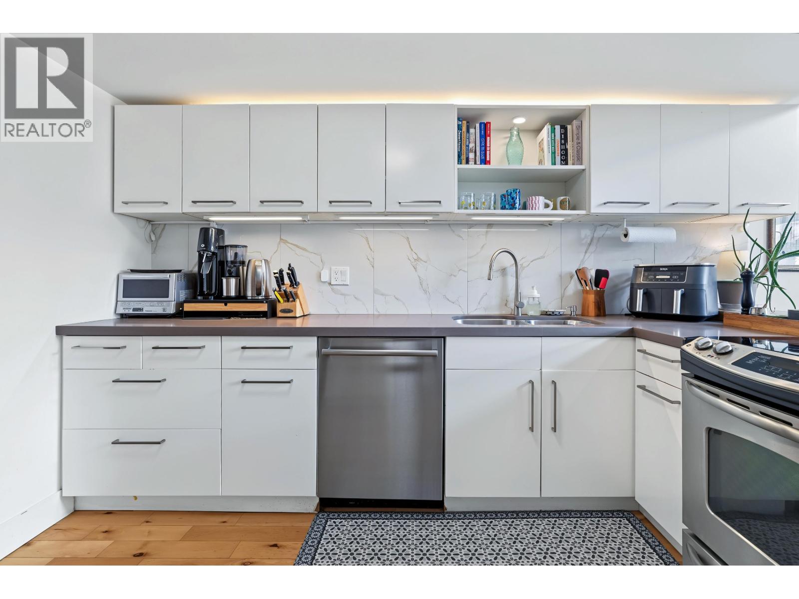 308 1330 Graveley Street, Vancouver, British Columbia  V5L 3A2 - Photo 10 - R3162506