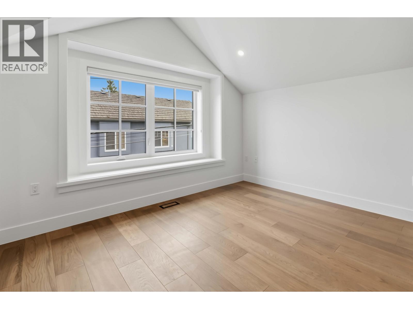 2 552 Kaslo Street, Vancouver, British Columbia  V5K 3Z2 - Photo 14 - R3162161
