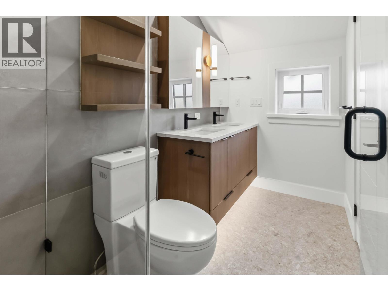 2 552 Kaslo Street, Vancouver, British Columbia  V5K 3Z2 - Photo 18 - R3162161