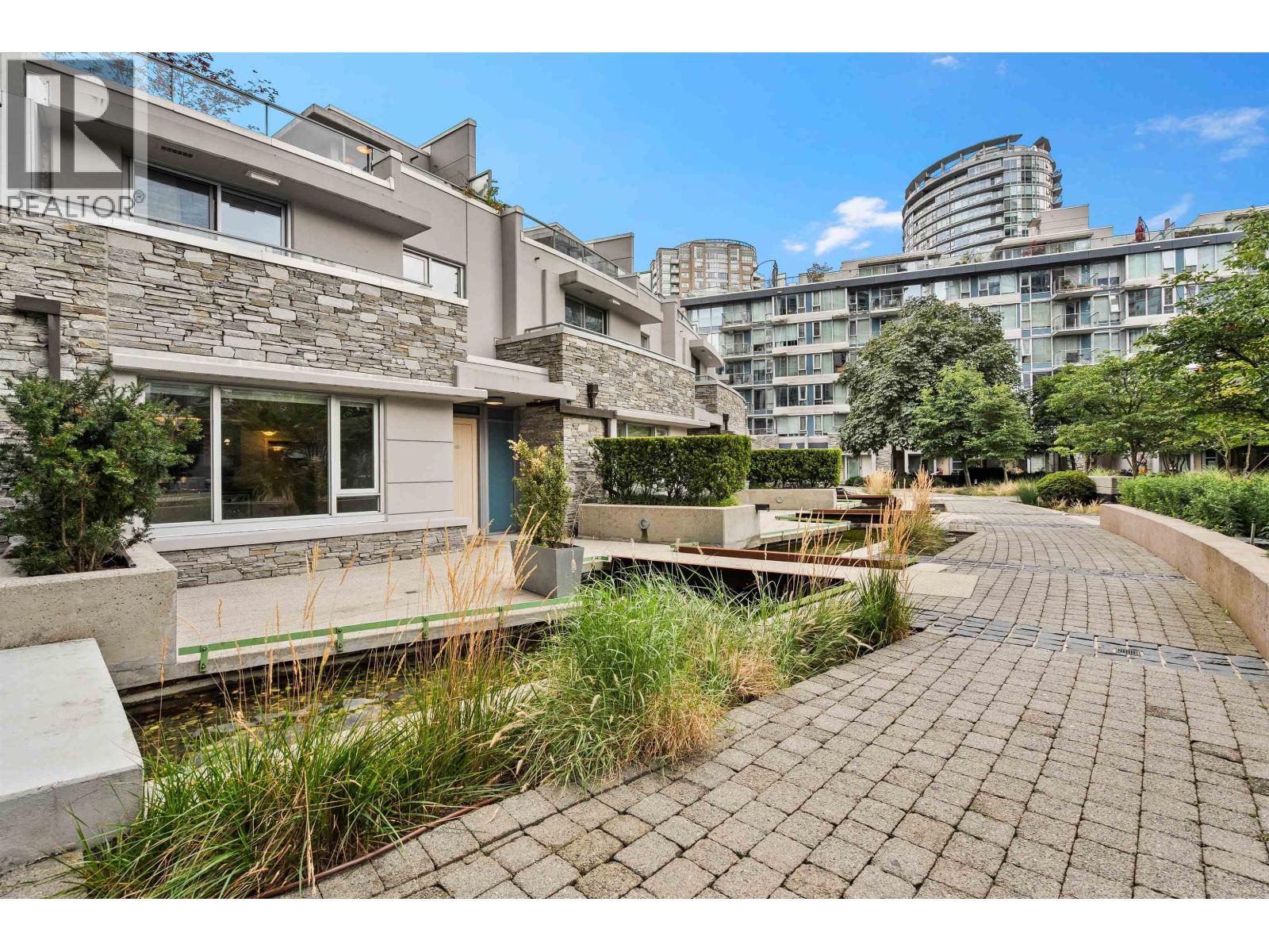 221 188 Keefer Place, Vancouver, British Columbia  V6B 0J1 - Photo 2 - R3162517