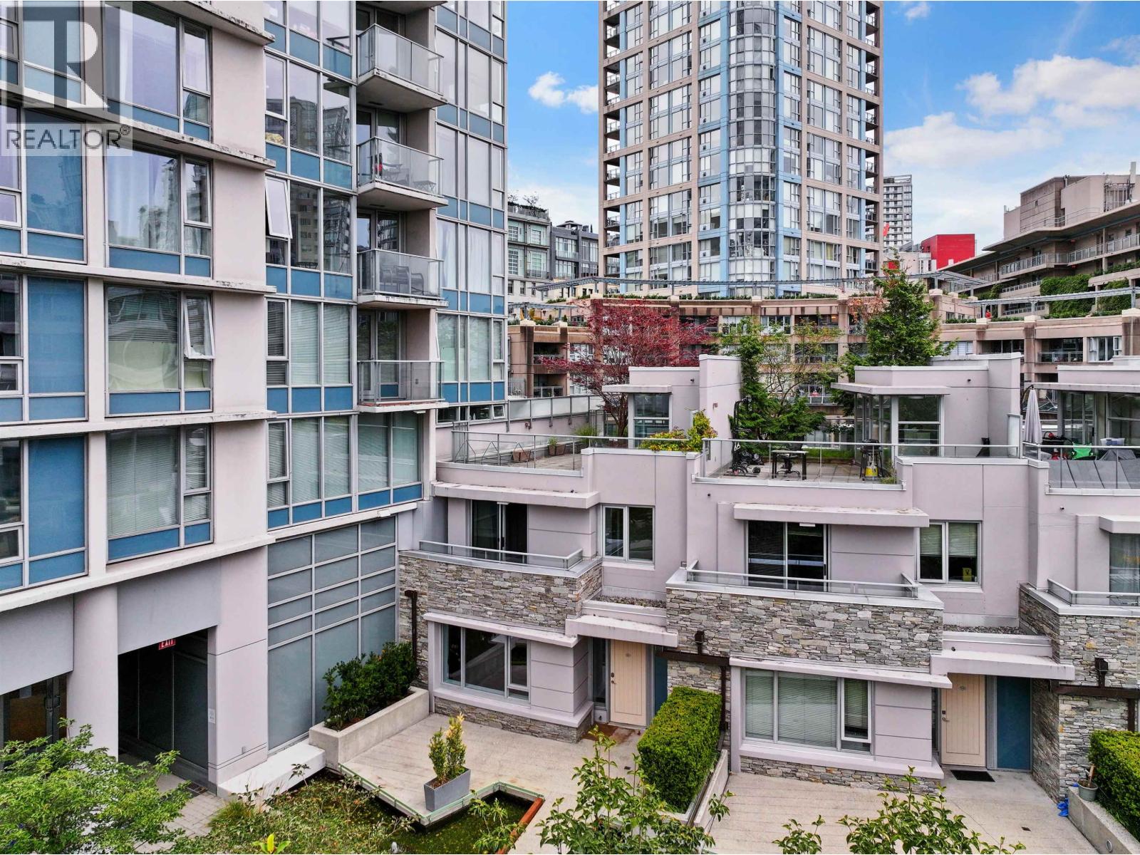 221 188 Keefer Place, Vancouver, British Columbia  V6B 0J1 - Photo 1 - R3162517