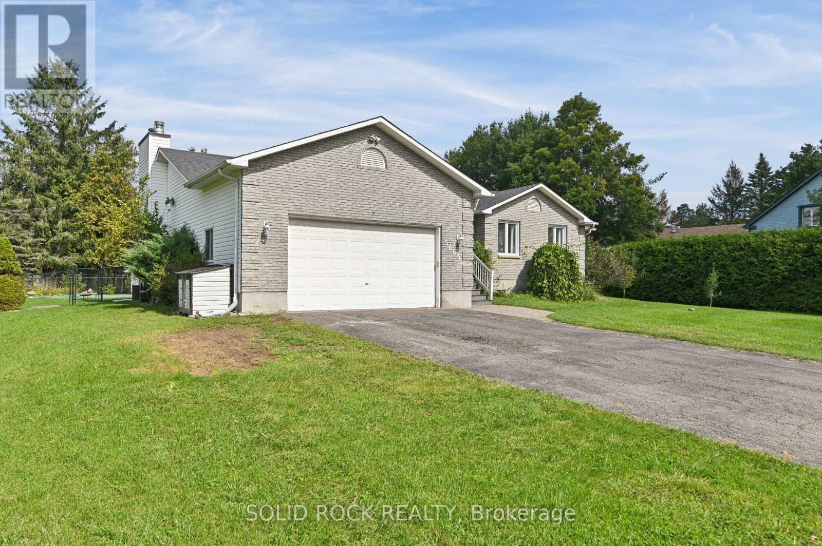 5663 Ferdinand Street, Ottawa, Ontario  K0A 2W0 - Photo 3 - X13757032