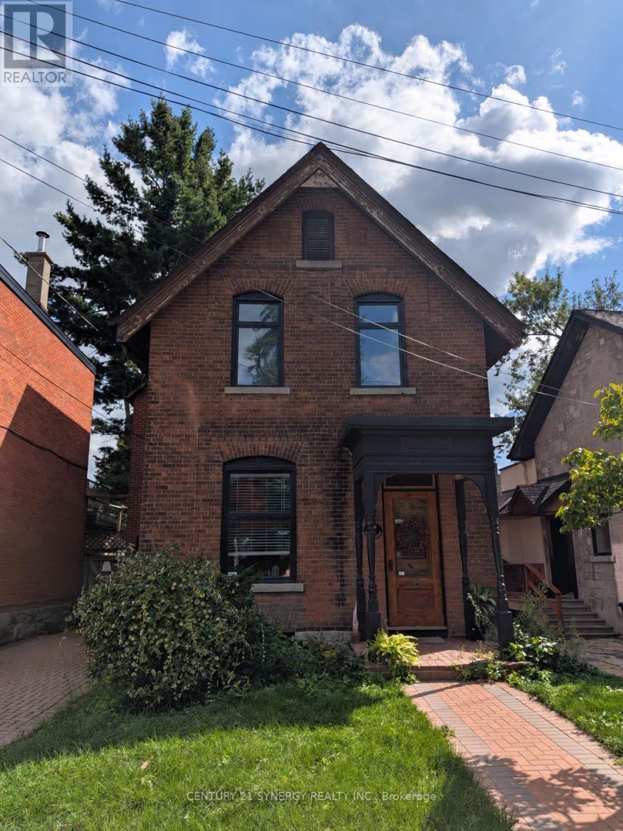 18 WILTON CRESCENT, Ottawa, Ontario