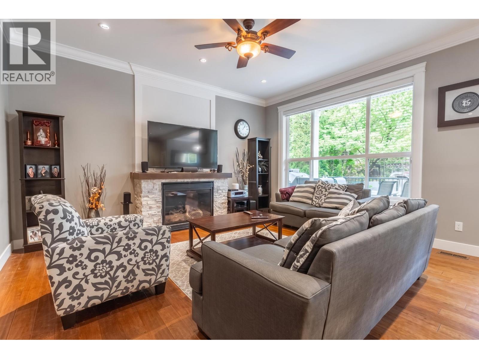3383 Gislason Avenue, Coquitlam, British Columbia  V3E 0C5 - Photo 4 - R3162235