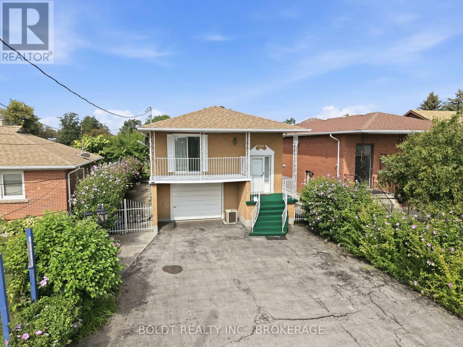 233 Fruitland Road, Hamilton, Ontario  L8E 5J8 - Photo 1 - X13757028