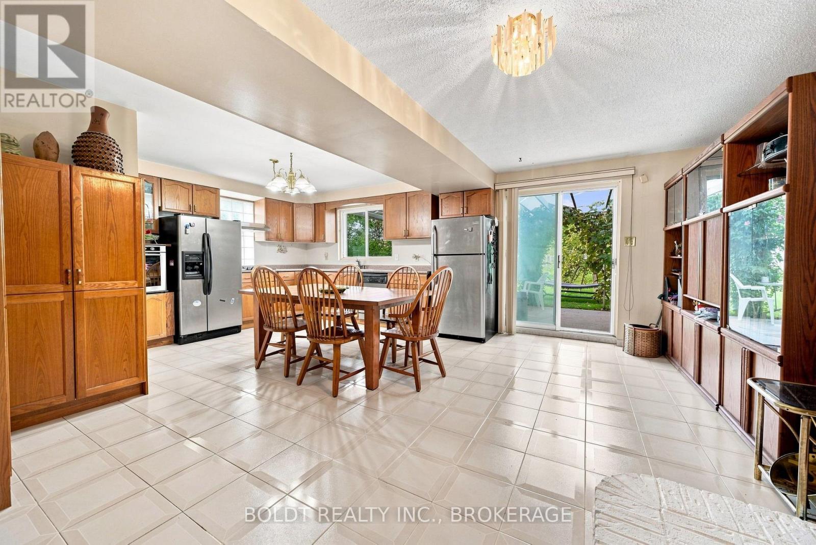 233 Fruitland Road, Hamilton, Ontario  L8E 5J8 - Photo 12 - X13757028