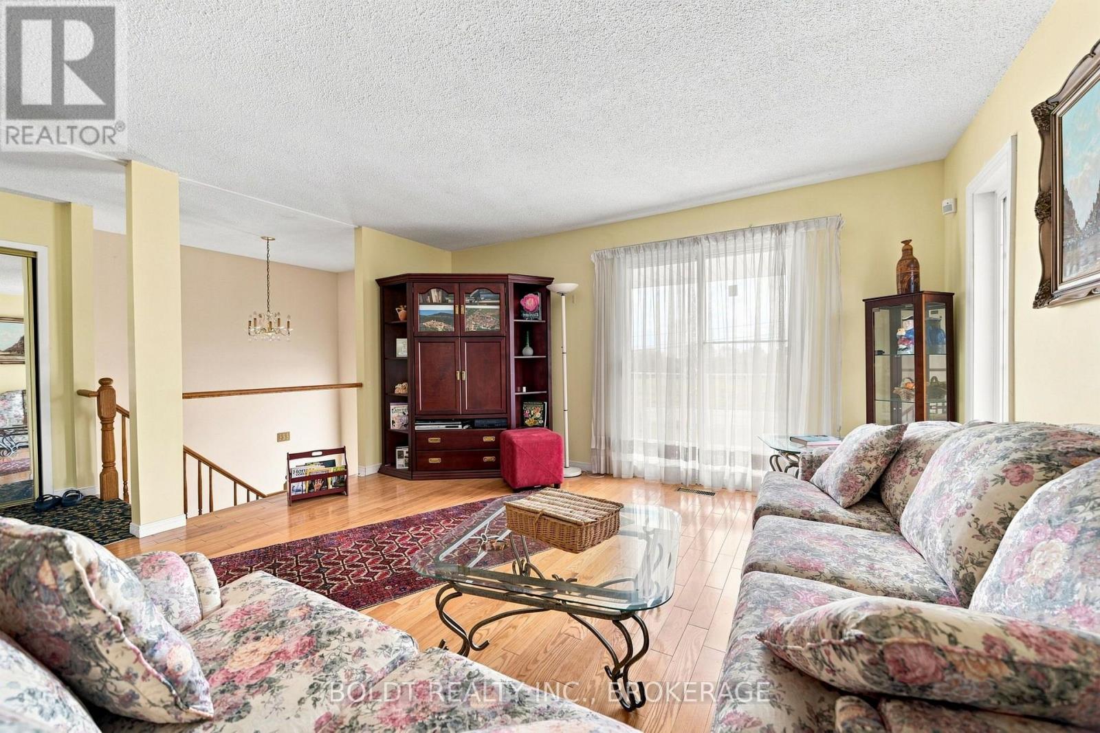 233 Fruitland Road, Hamilton, Ontario  L8E 5J8 - Photo 4 - X13757028
