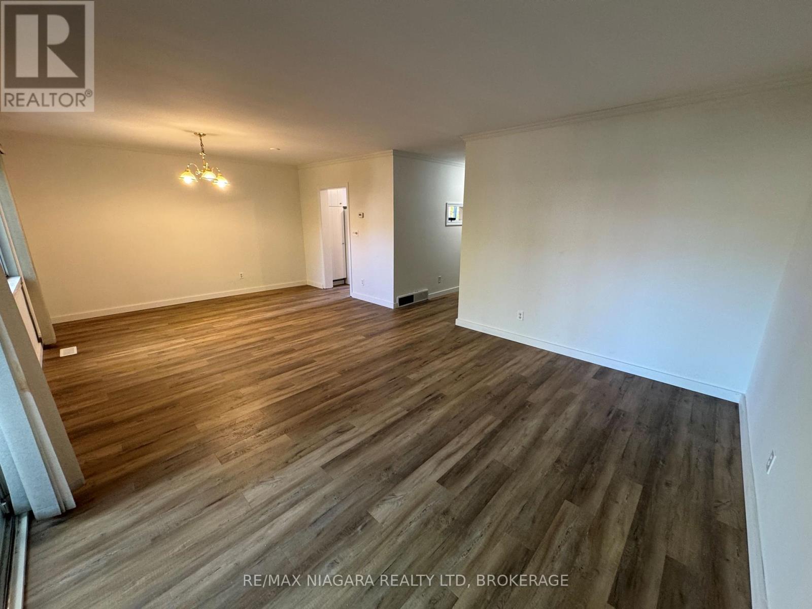 67 - 6476 Huggins Street, Niagara Falls, Ontario  L2J 1G9 - Photo 10 - X13757034
