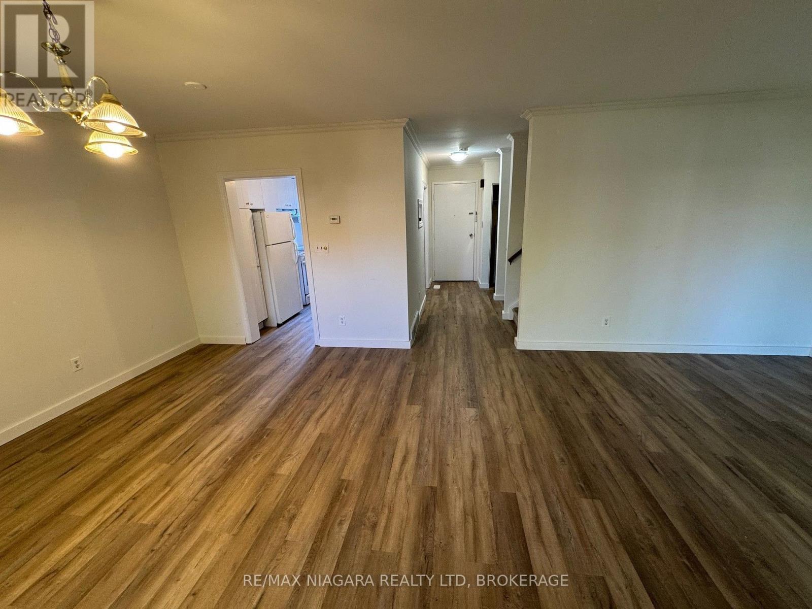 67 - 6476 Huggins Street, Niagara Falls, Ontario  L2J 1G9 - Photo 7 - X13757034