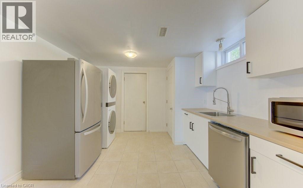 136 Dunsmere Drive, Kitchener, Ontario  N2E 1V7 - Photo 22 - 40861323