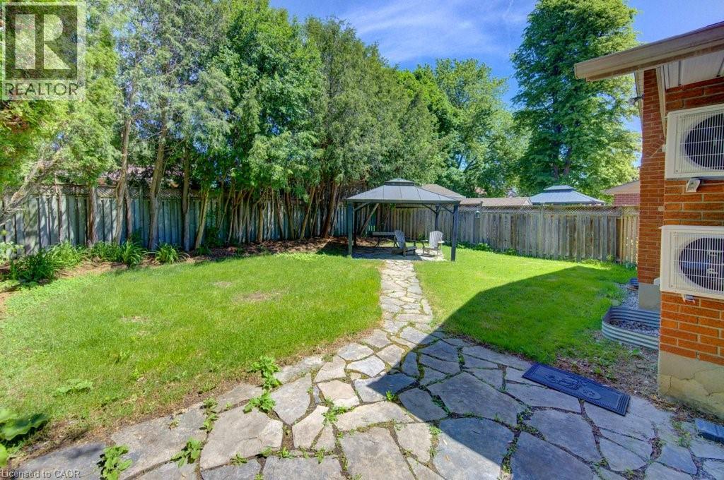 136 Dunsmere Drive, Kitchener, Ontario  N2E 1V7 - Photo 4 - 40861323
