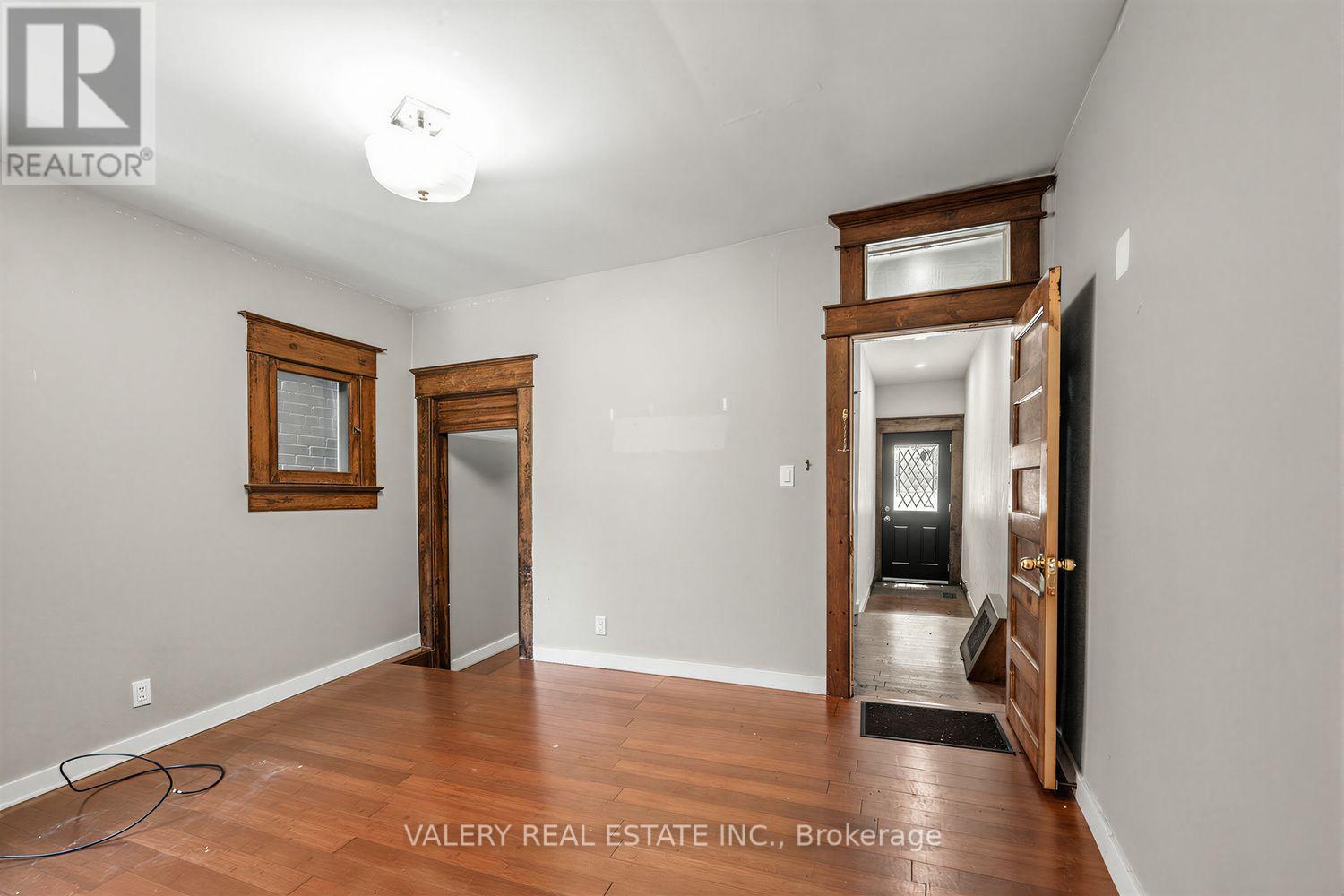 472 Crawford Street, Toronto, Ontario  M6G 3J8 - Photo 17 - C13756772