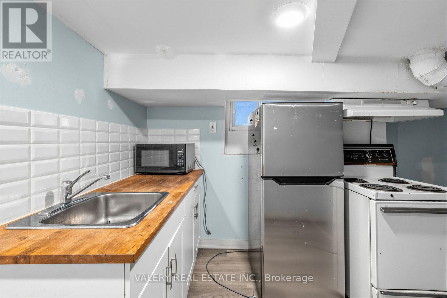 472 Crawford Street, Toronto, Ontario  M6G 3J8 - Photo 27 - C13756772