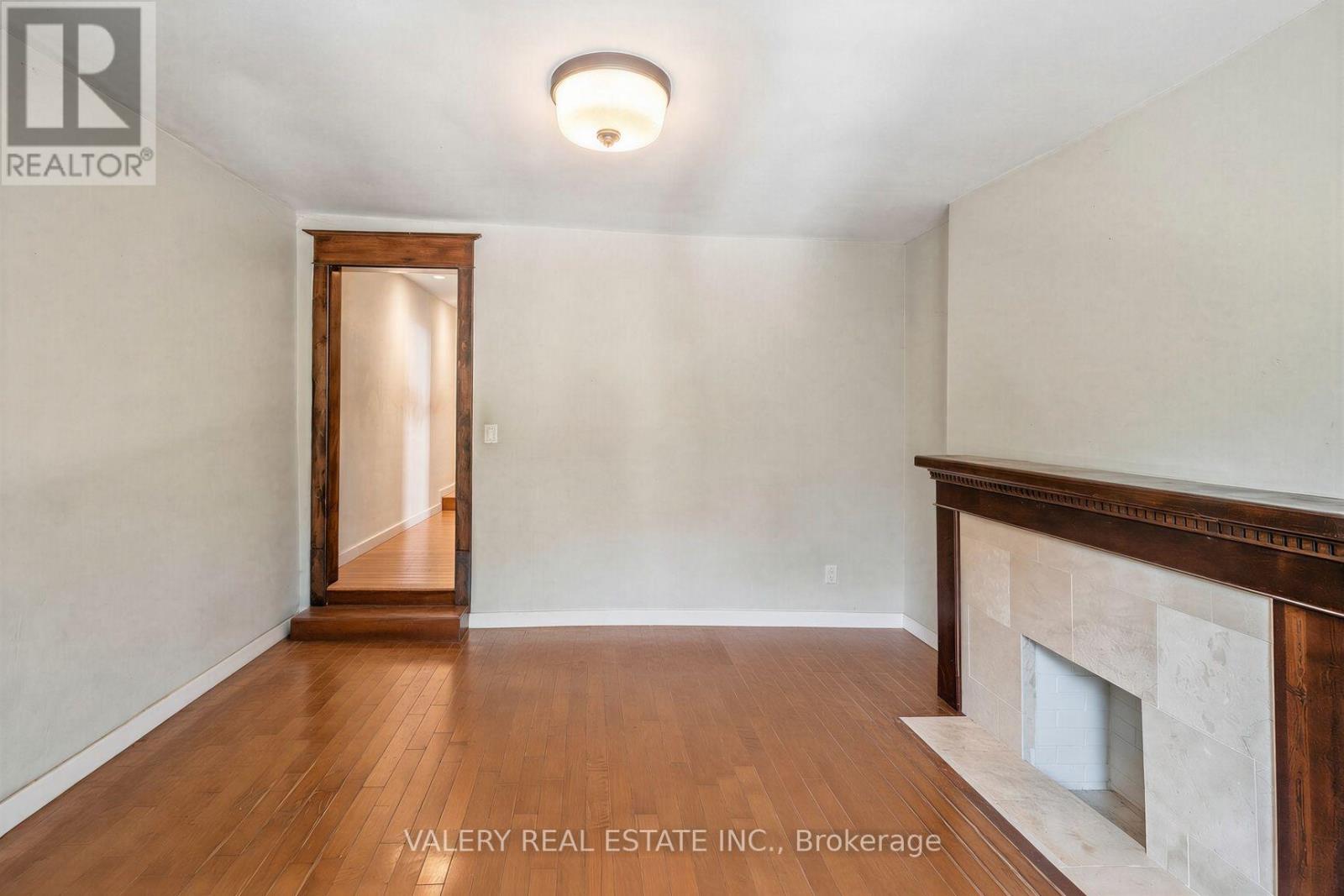 472 Crawford Street, Toronto, Ontario  M6G 3J8 - Photo 4 - C13756772