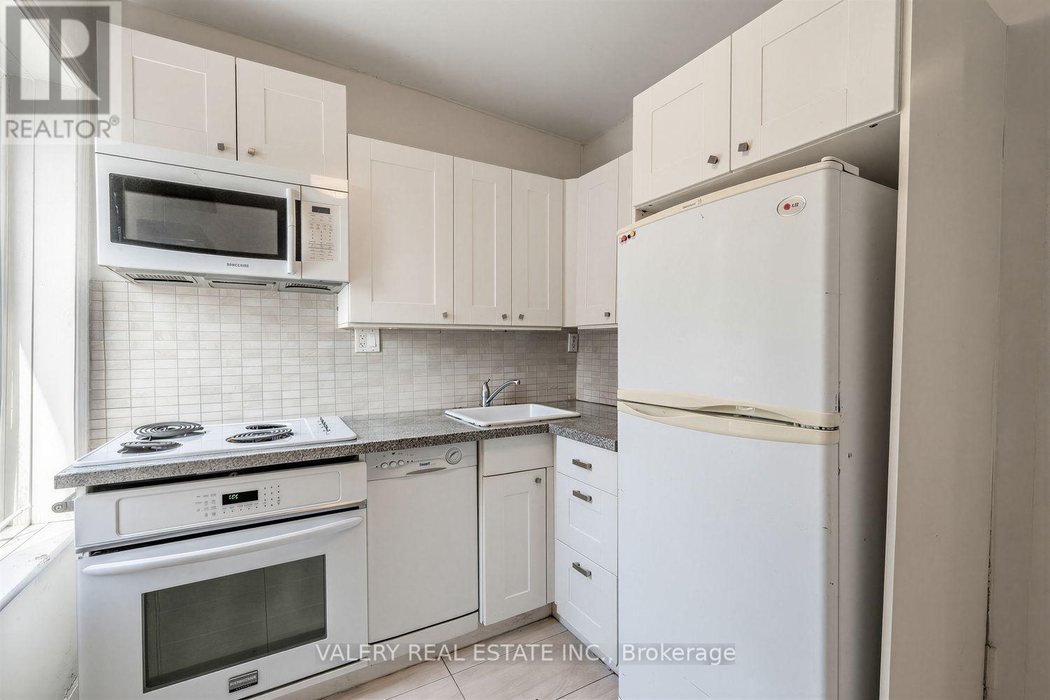 472 Crawford Street, Toronto, Ontario  M6G 3J8 - Photo 6 - C13756772