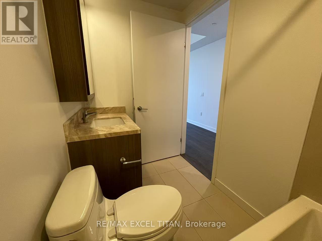 3809 - 115 Blue Jays Way, Toronto, Ontario  M5V 0N4 - Photo 5 - C13756776