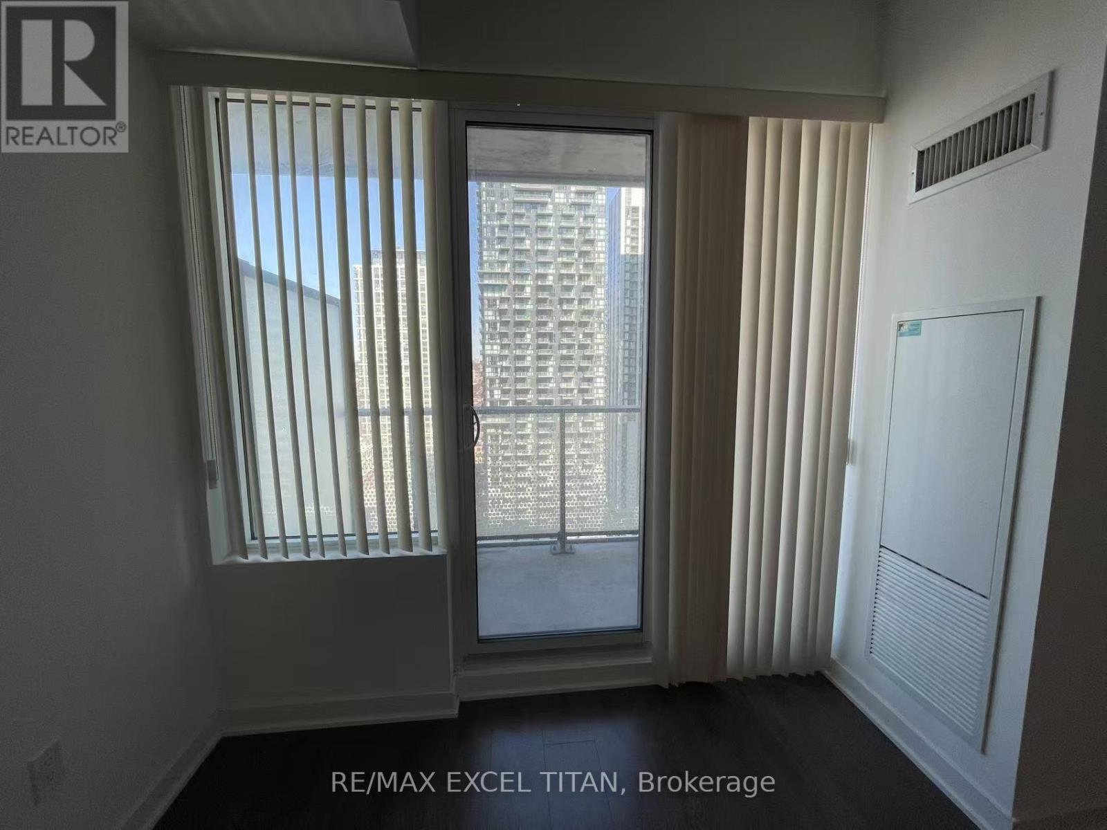 3809 - 115 Blue Jays Way, Toronto, Ontario  M5V 0N4 - Photo 7 - C13756776