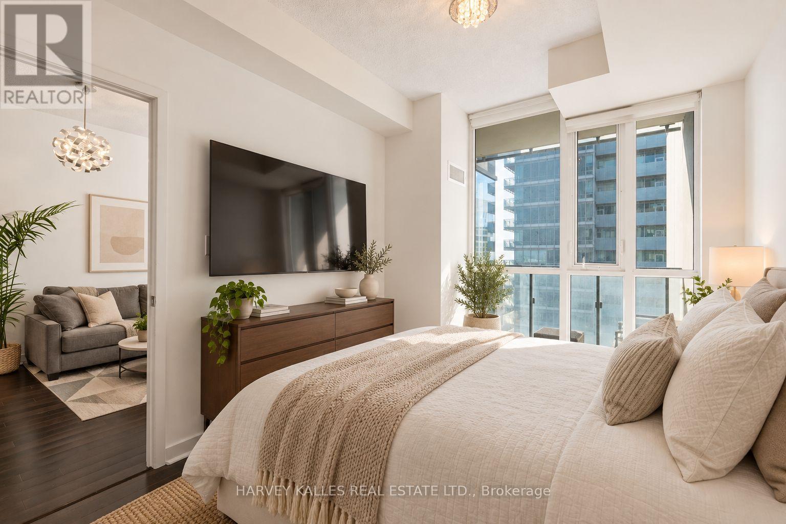 4208 - 295 Adelaide Street W, Toronto, Ontario  M5V 0L4 - Photo 12 - C13756830