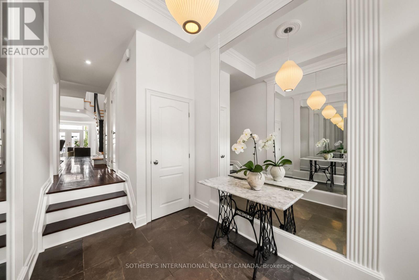 213 Walmer Road, Toronto, Ontario  M5R 3P7 - Photo 9 - C13756922