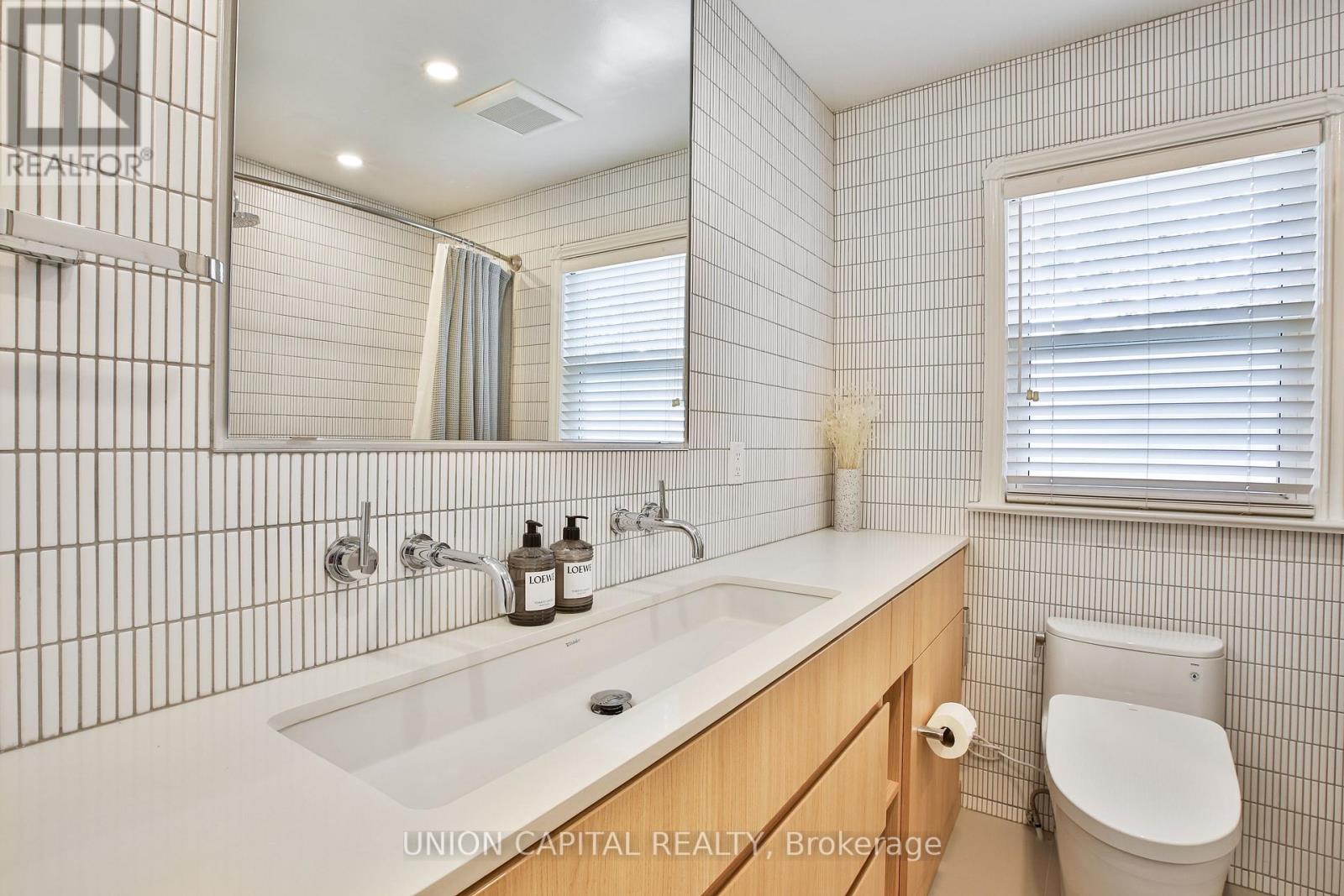 81 Thursfield Crescent, Toronto, Ontario  M4G 2N4 - Photo 22 - C13756930