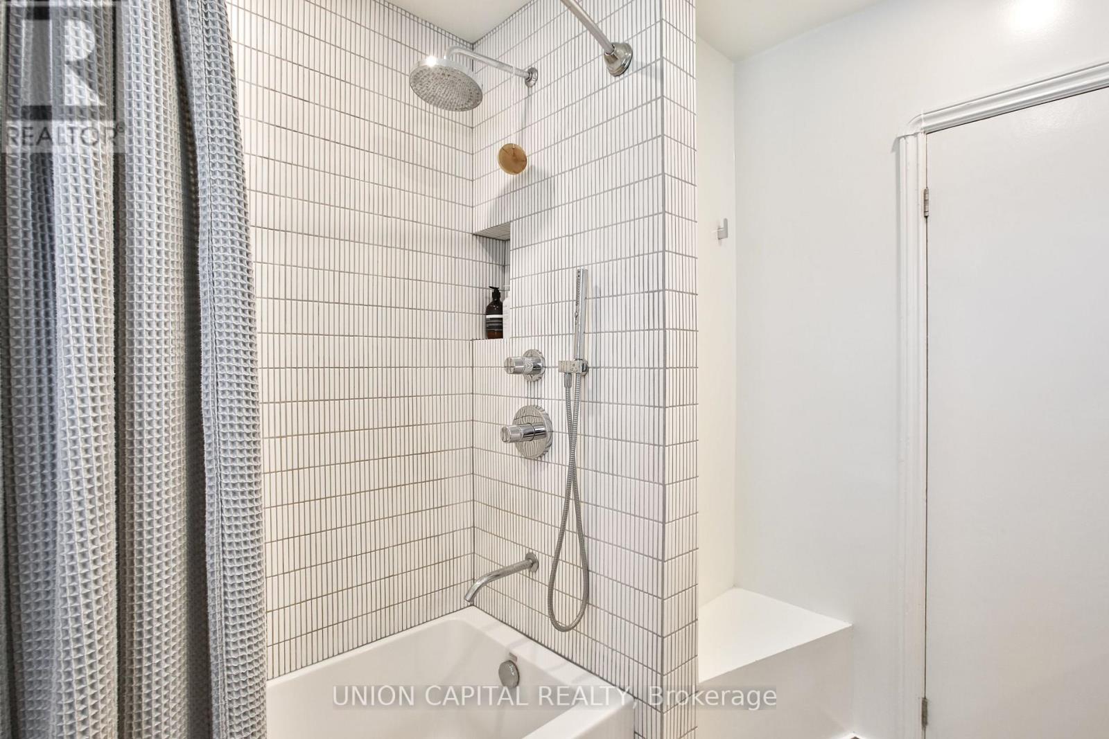 81 Thursfield Crescent, Toronto, Ontario  M4G 2N4 - Photo 23 - C13756930