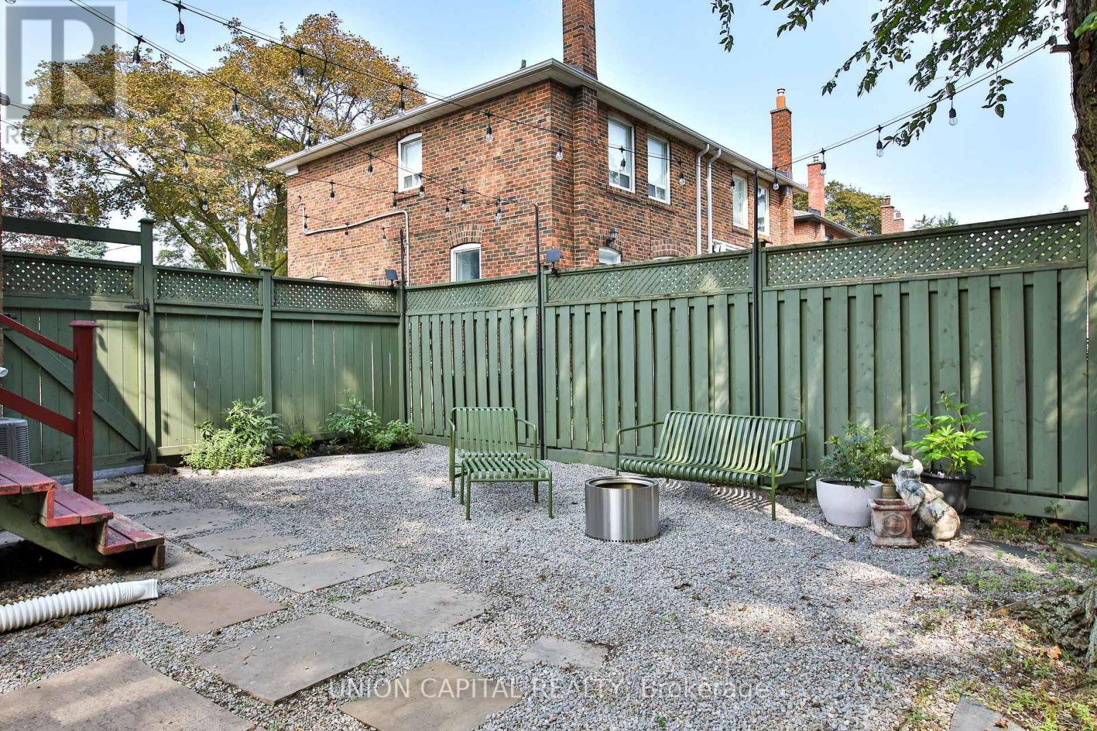 81 Thursfield Crescent, Toronto, Ontario  M4G 2N4 - Photo 43 - C13756930
