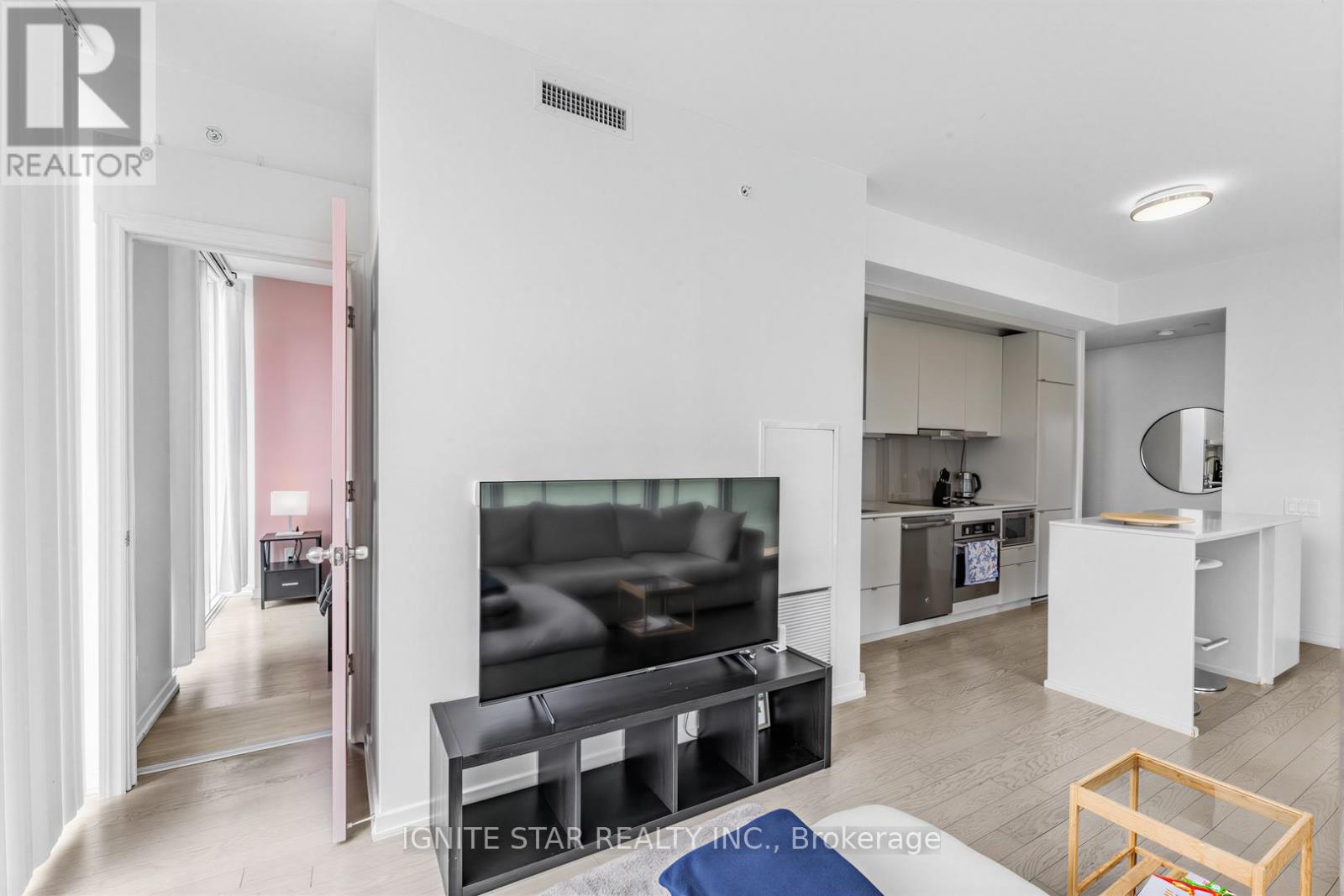 1509 - 101 Peter Street W, Toronto, Ontario  M5V 0G6 - Photo 5 - C13756986