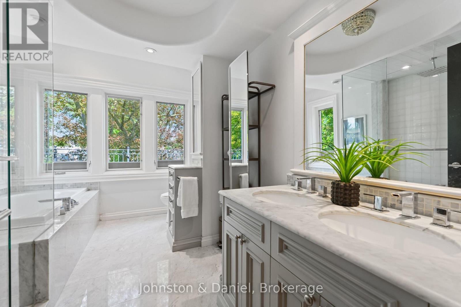 77 Lawrence Crescent, Toronto, Ontario  M4N 1N3 - Photo 27 - C13756994