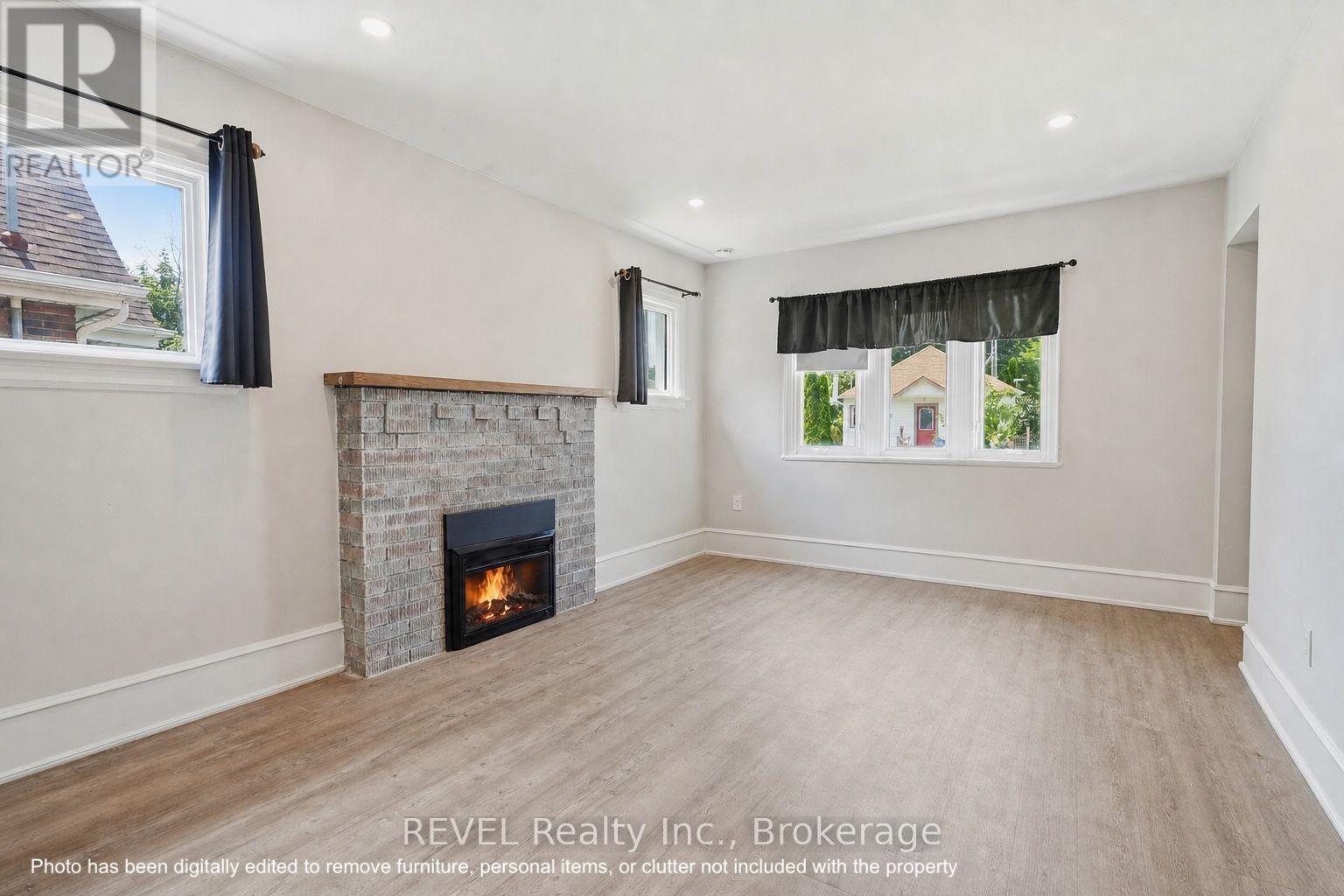 19 Leeper Street, St. Catharines, Ontario  L2S 2M9 - Photo 10 - X13569428