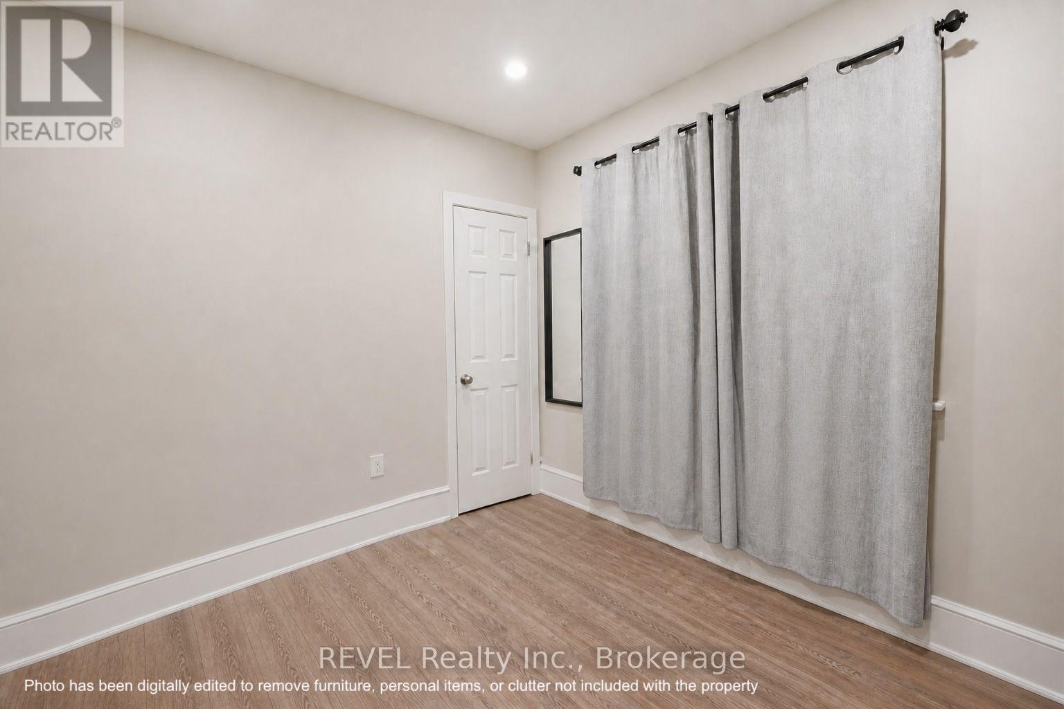 19 Leeper Street, St. Catharines, Ontario  L2S 2M9 - Photo 11 - X13569428