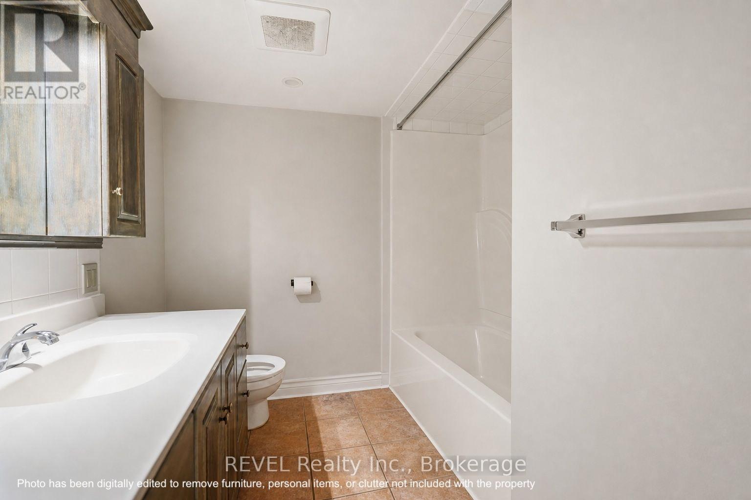 19 Leeper Street, St. Catharines, Ontario  L2S 2M9 - Photo 15 - X13569428
