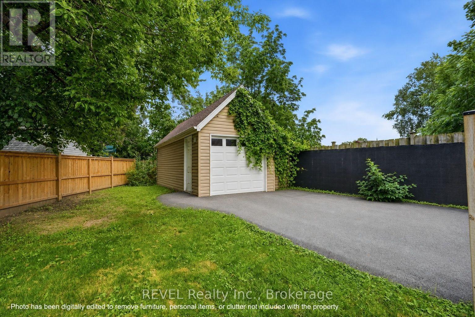 19 Leeper Street, St. Catharines, Ontario  L2S 2M9 - Photo 20 - X13569428