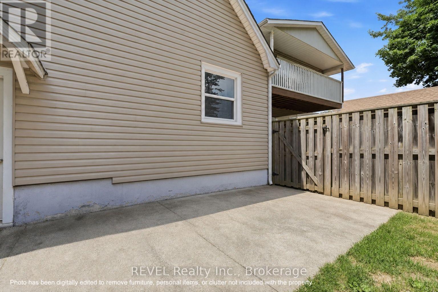 19 Leeper Street, St. Catharines, Ontario  L2S 2M9 - Photo 22 - X13569428