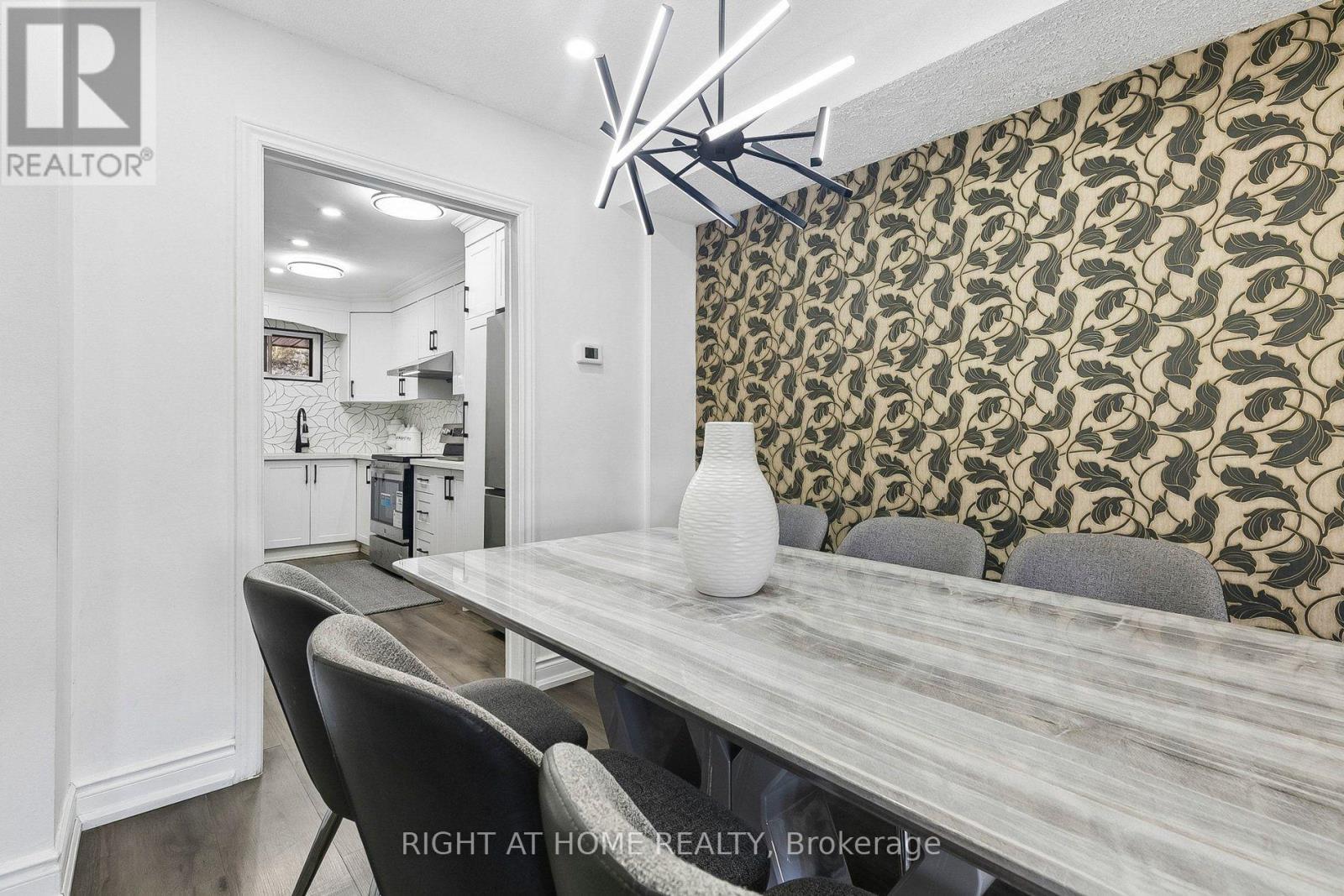 12 L'amoreaux Drive, Toronto, Ontario  M1W 2L9 - Photo 10 - E13756822