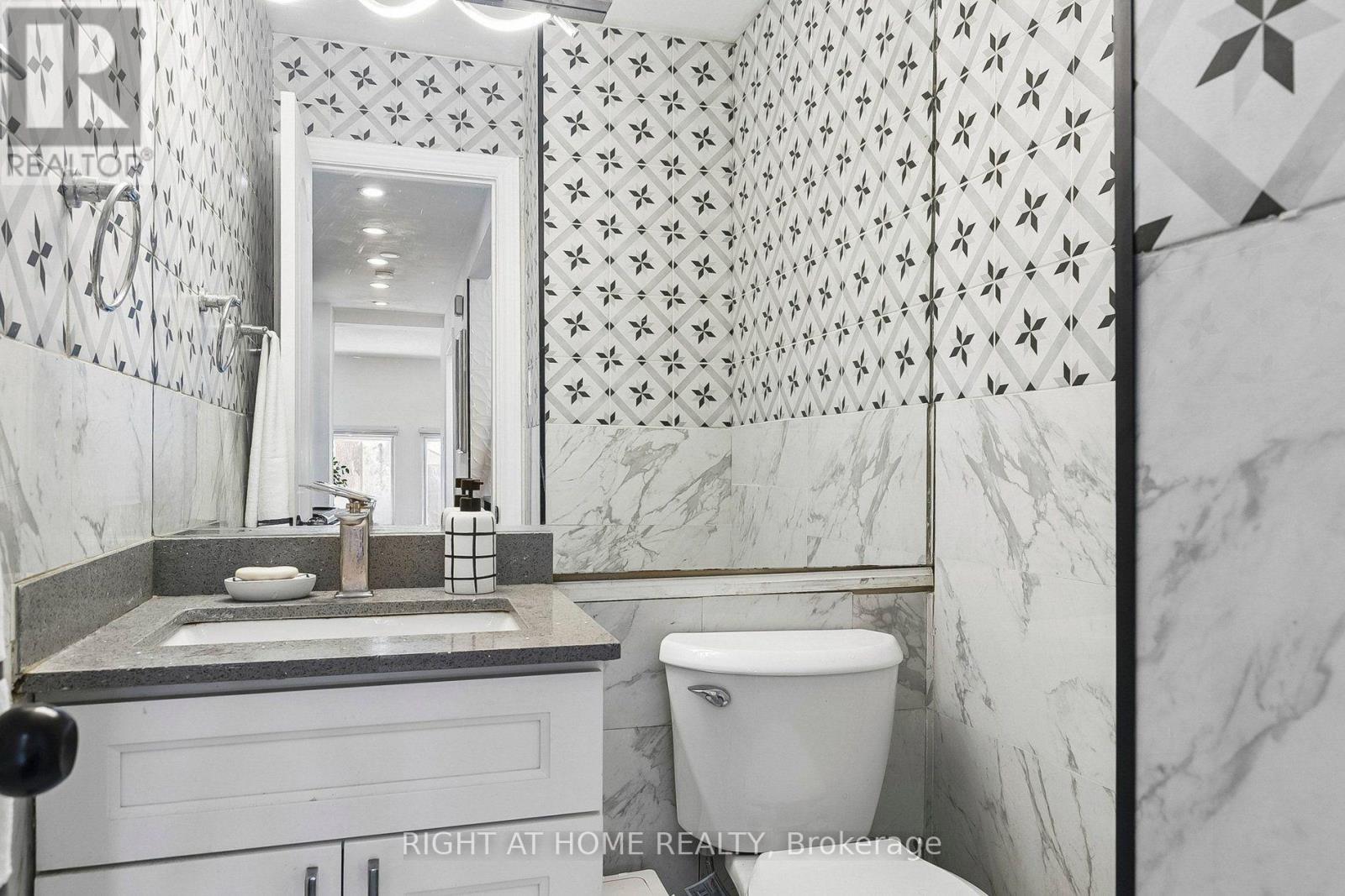 12 L'amoreaux Drive, Toronto, Ontario  M1W 2L9 - Photo 16 - E13756822
