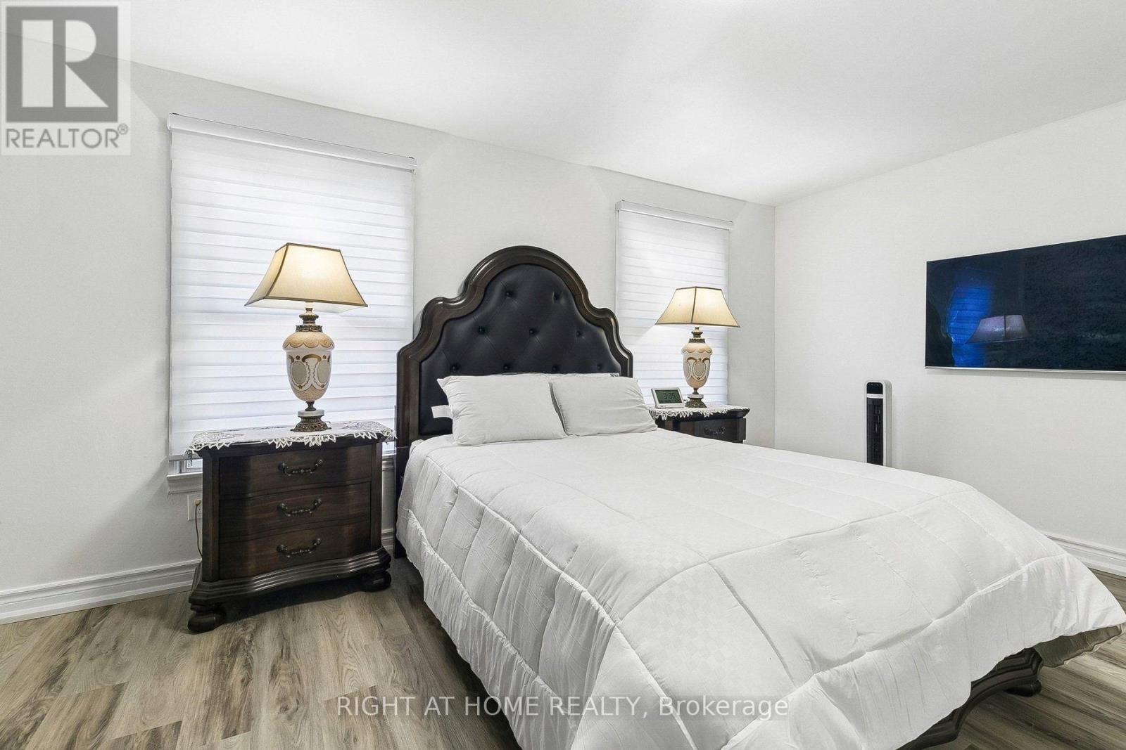 12 L'amoreaux Drive, Toronto, Ontario  M1W 2L9 - Photo 17 - E13756822