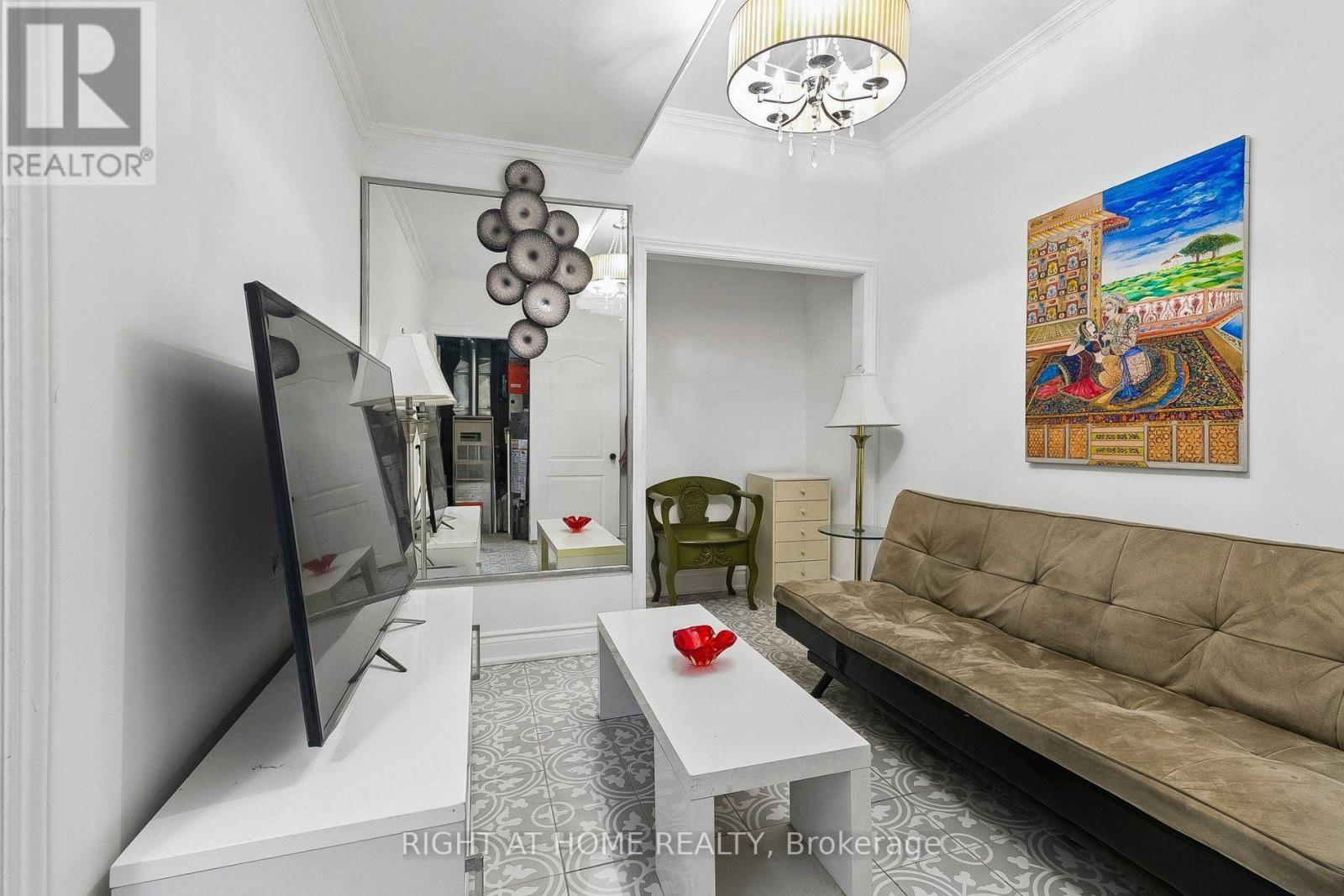 12 L'amoreaux Drive, Toronto, Ontario  M1W 2L9 - Photo 21 - E13756822