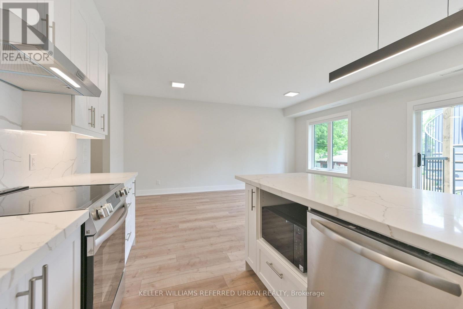 2 - 2420 Gerrard Street E, Toronto, Ontario  M4E 2E9 - Photo 14 - E13756836