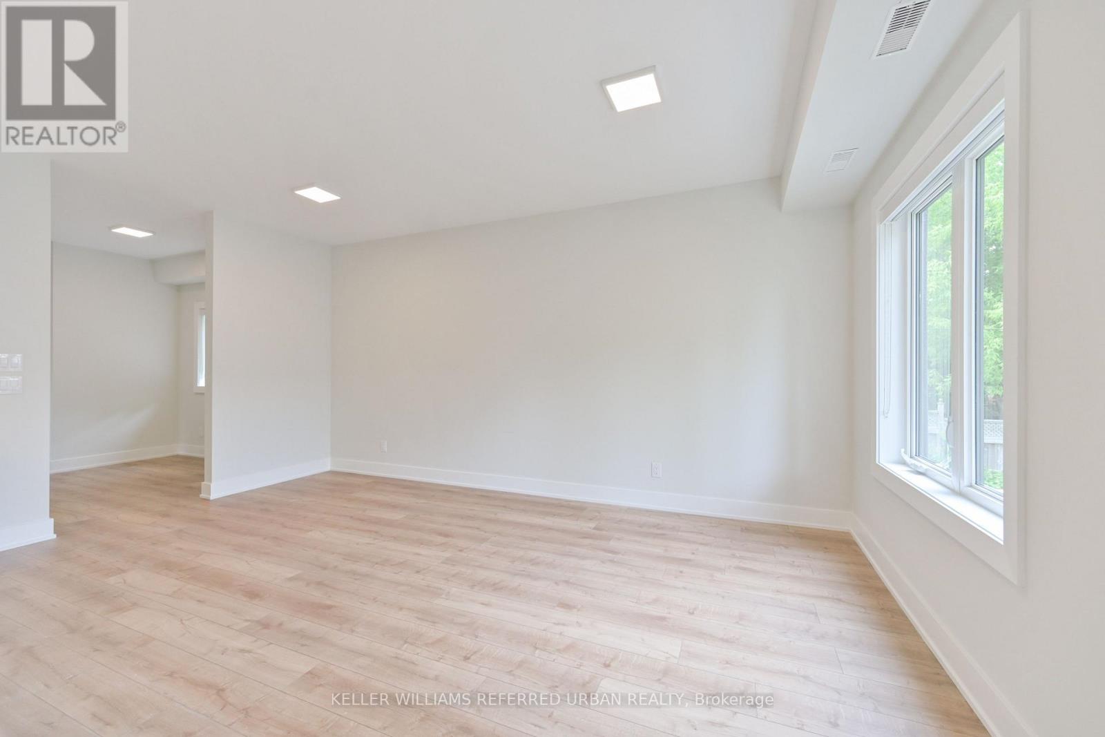 2 - 2420 Gerrard Street E, Toronto, Ontario  M4E 2E9 - Photo 16 - E13756836