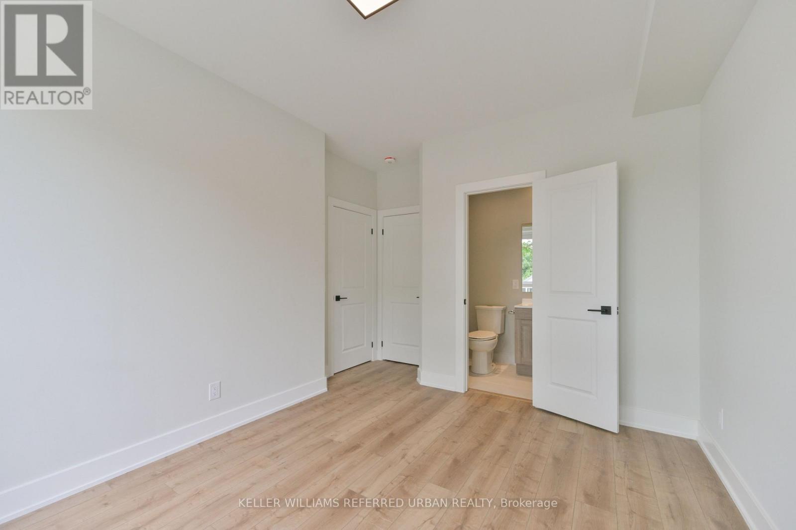 2 - 2420 Gerrard Street E, Toronto, Ontario  M4E 2E9 - Photo 19 - E13756836